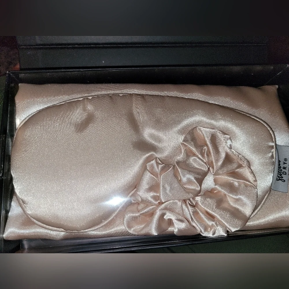 Studio Dry beauty Sleep Set NWT